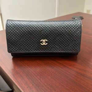 Authentic Chanel two-tone Wallet on a chain (woc)
